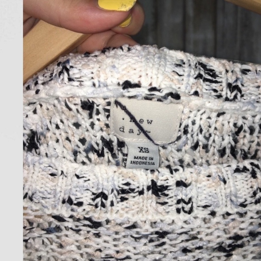 A New Day Cookies & Cream Sweater - Picture 2 of 5